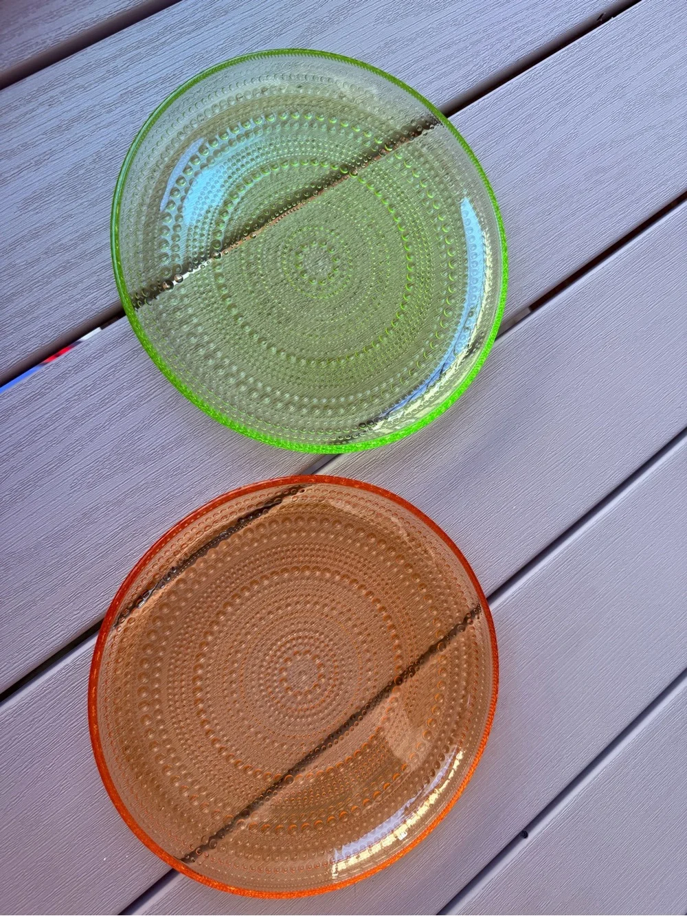 Iittala Kastehelmi 9.75” Glass Dinner Plates Set of 2 Green & Orange